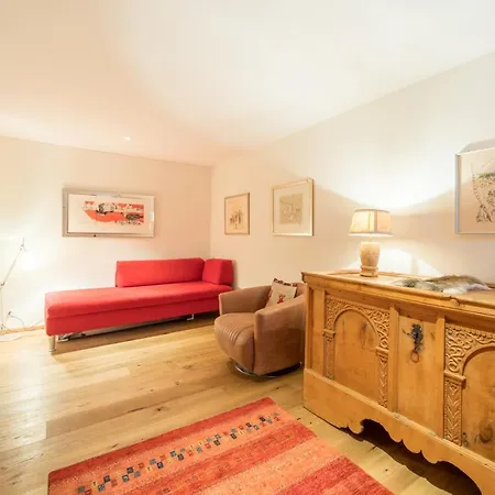 Laax Homes - Casa Alpetta בקתה *